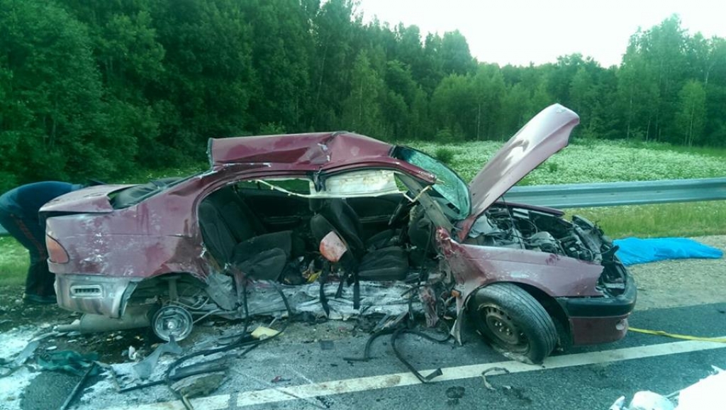 Traģiskajā avārijā uz autoceļa Tīnūži-Koknese divi bojāgājuši