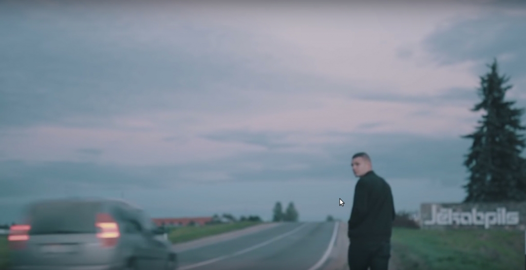 Jēkabpils mūziķis Igors Melkins piedāvā dziesmu par rudeni (VIDEO)