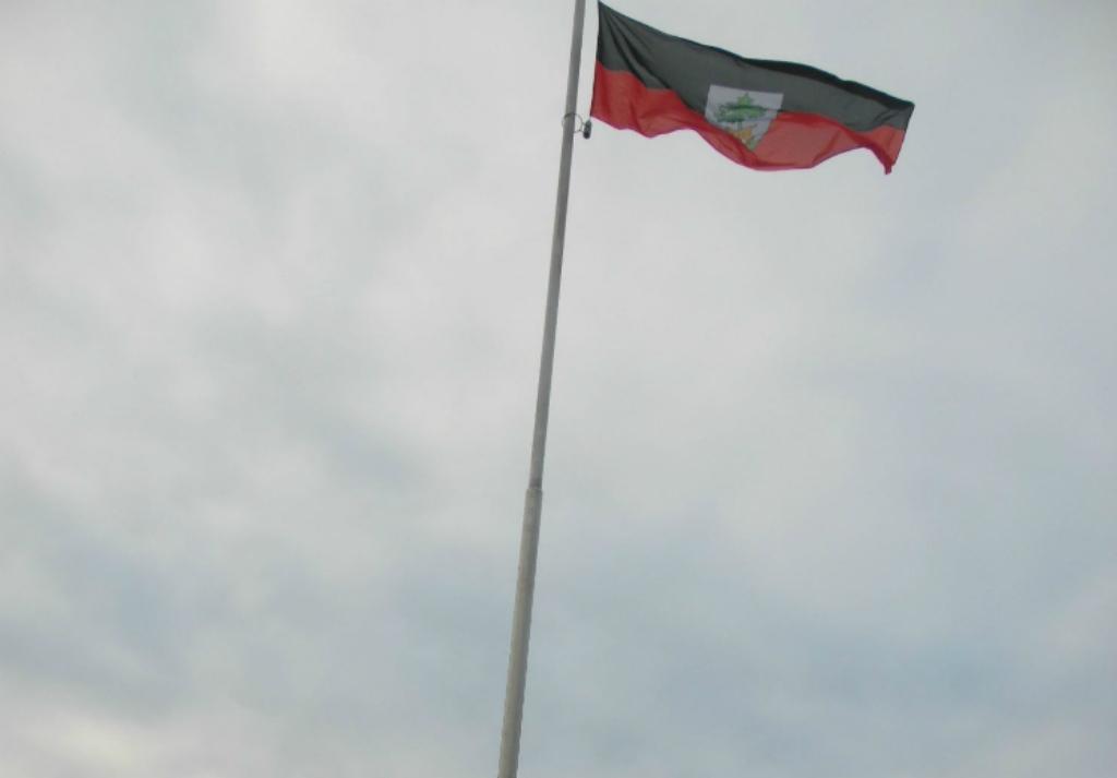 Masts ar Jēkabpils karogu demontēts, jo neizturēja vēja stiprumu