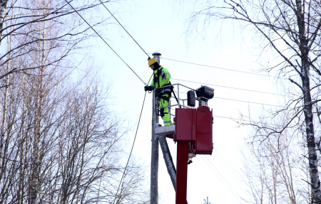 Elektroapgādes pakalpojuma uzlabošanā Jēkabpils novadā "Sadales tīkls" 2025. gadā plāno ieguldīt 4,4 milj. eiro