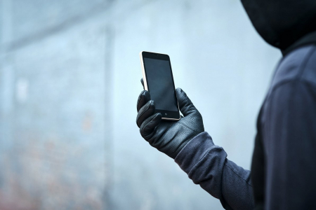 Telefonkrāpnieki no vīrieša Jēkabpilī izkrāpj 4500 eiro