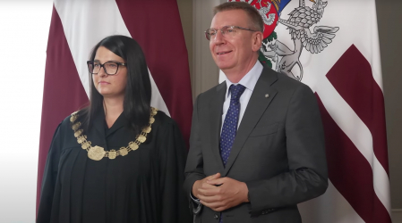 Valsts prezidentam tiesneša zvērestu nodevusi Jēkabpils tiesnese Andra Audze