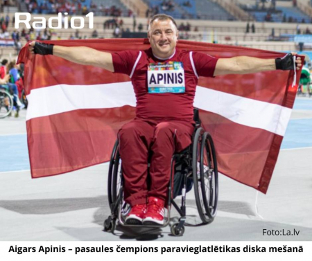 Latvijas parasportists Aigars Apinis Indijā pasaules čempionātā izcīnija uzvaru diska mešanā