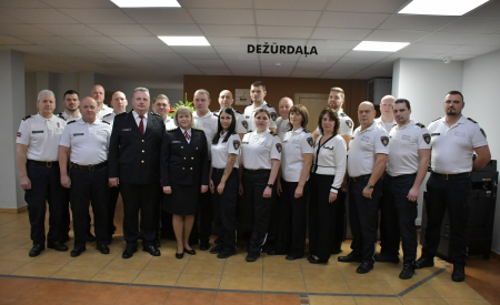 Jēkabpils novada pašvaldība policijas dienā sveic JNPP komandu