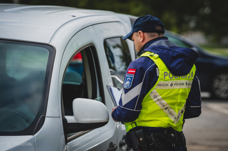 Jēkabpilī un Aizkrauklē policijas reidā kopā pārbaudīti 574 transporta līdzekļi, konstatēti 33 pārkāpumi