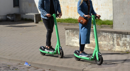 Sākusies velosipēdu un elektroskrejriteņu sezona - Jēkabpils novada pašvaldības policija atgādina noteikumus
