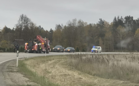 Staburaga pagastā negadījumā cietis auto vadītājs, kas pie stūres sēdies reibumā (VIDEO)